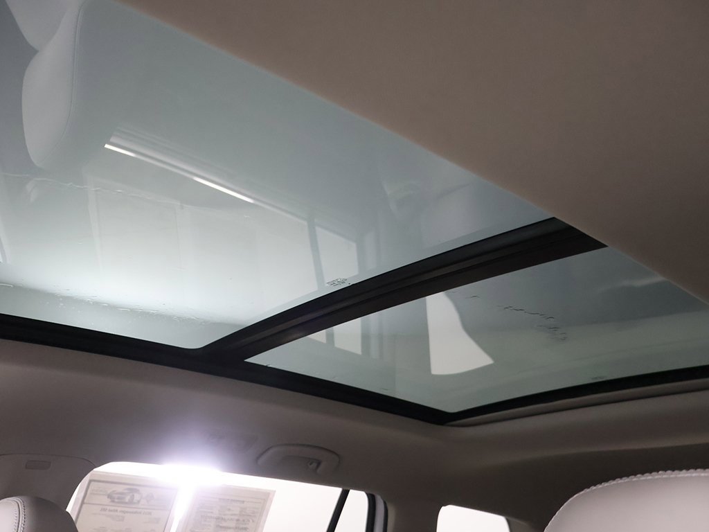 Used 2021 Volkswagen Atlas SEL image 25