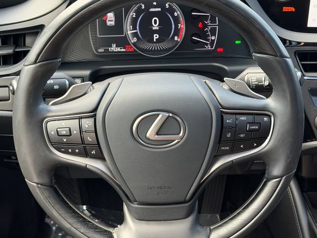 Used 2025 Lexus ES 350 Ultra Luxury w/ Accessory Package (Z2) FWD image 13