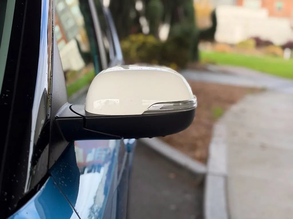 Used 2016 Kia Soul EV FWD image 19
