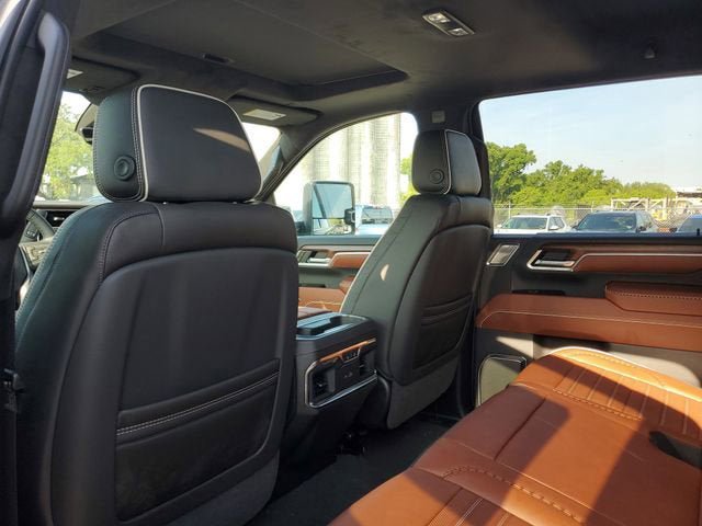 New 2026 GMC Sierra 3500 Denali Ultimate AWD/4WD image 11
