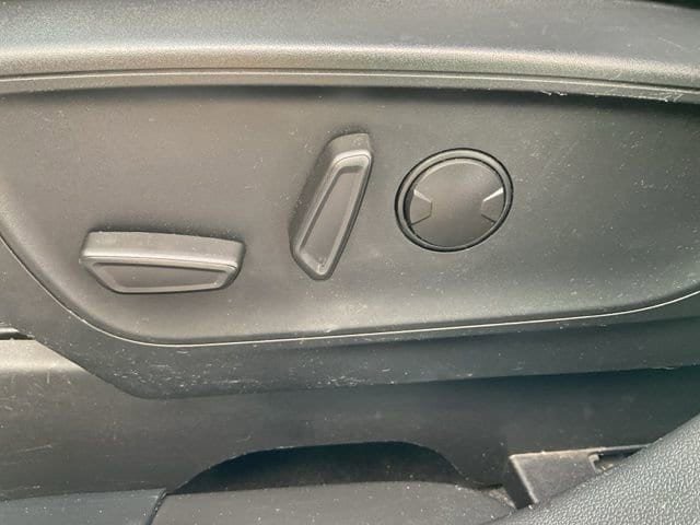 Used 2024 Ford Escape ST-Line w/ Cold Weather Package FWD image 24