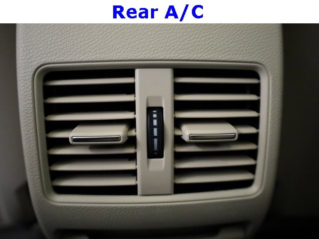 Used 2020 Mercedes-Benz GLA 250 4MATIC image 33