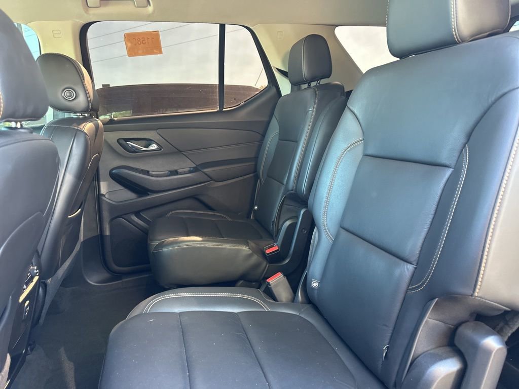 Used 2020 Chevrolet Traverse LT image 8