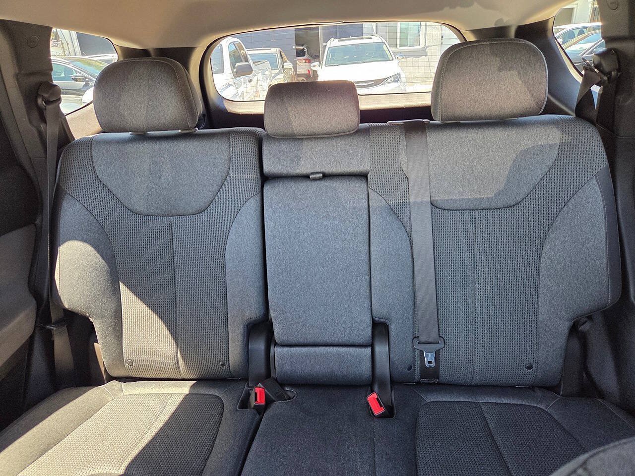 Used 2019 Hyundai Santa Fe SE AWD/4WD image 28