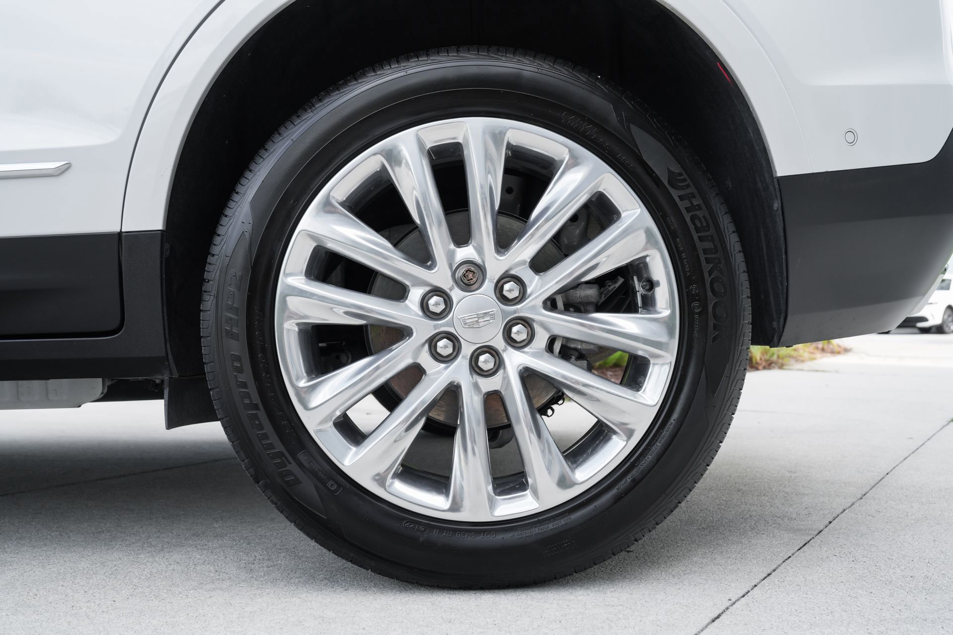 Used 2019 Cadillac XT5 Platinum image 28