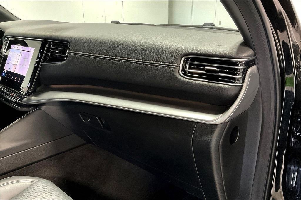 New 2025 Jeep Wagoneer L Series II w/ Premium Group I image 18