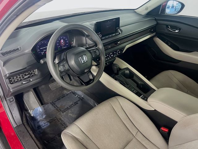 Used 2024 Honda Accord EX image 11