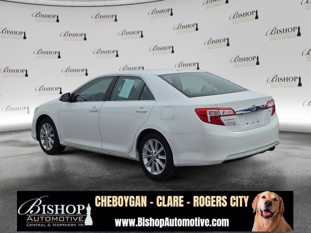 Used 2013 Toyota Camry XLE w/ Leather Pkg image 20