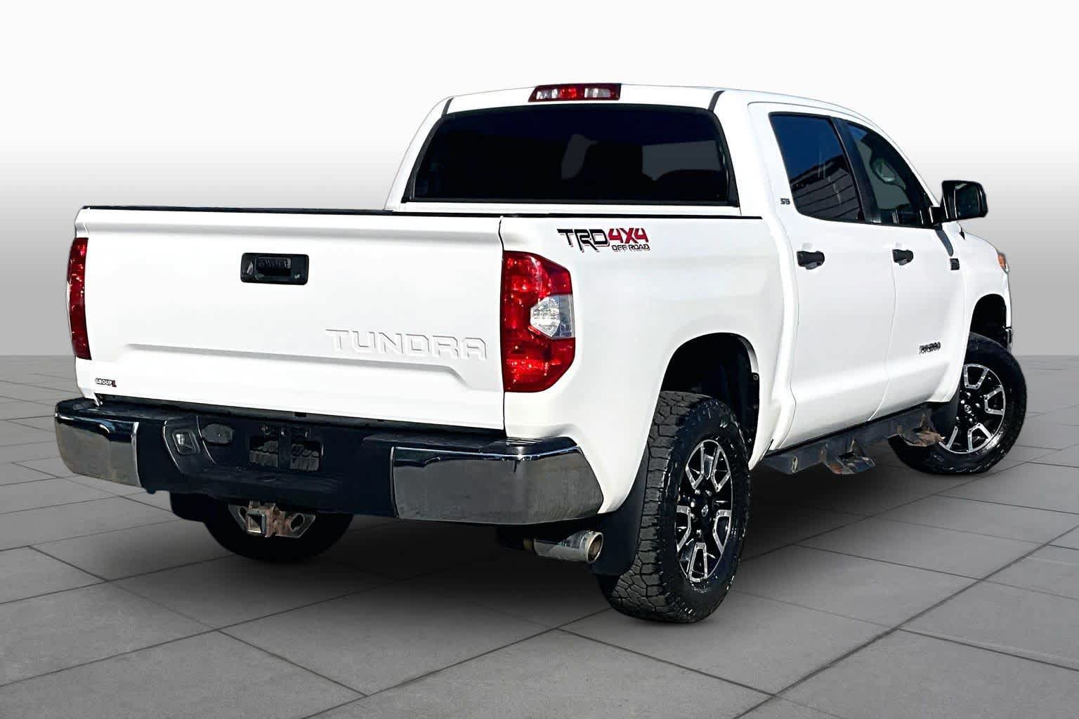 Used 2015 Toyota Tundra SR5 w/ TRD Off Road Package AWD/4WD image 12
