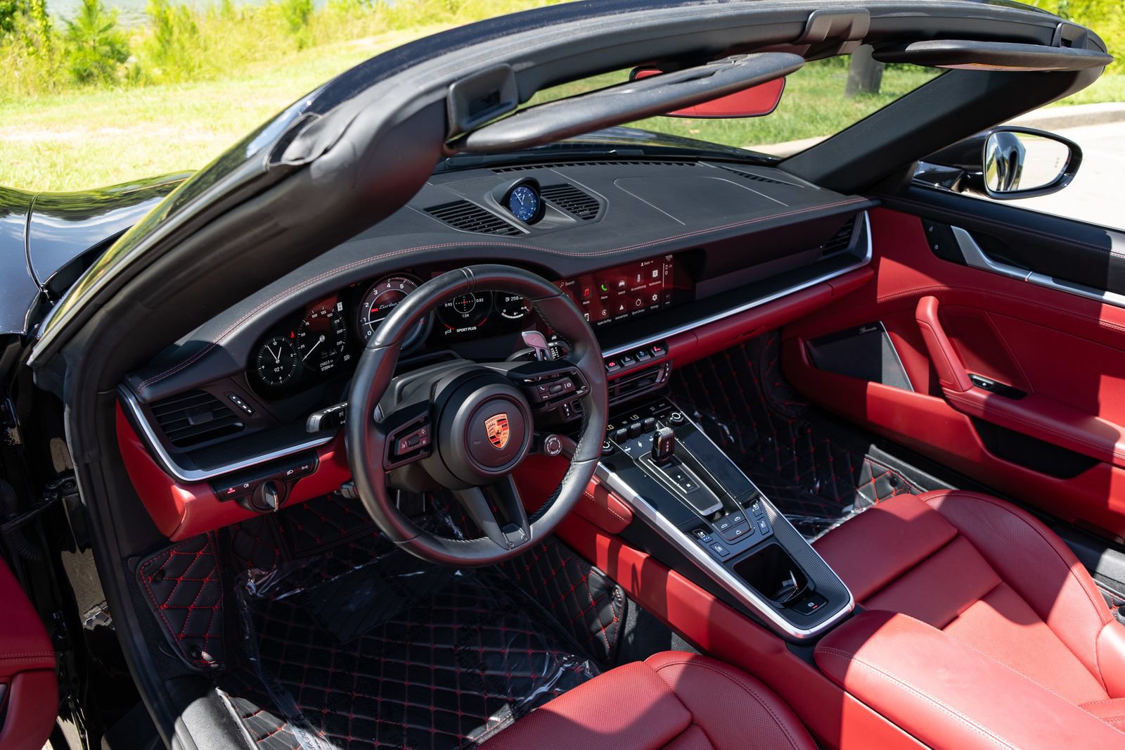 Used 2024 Porsche 911 Turbo S AWD/4WD image 40