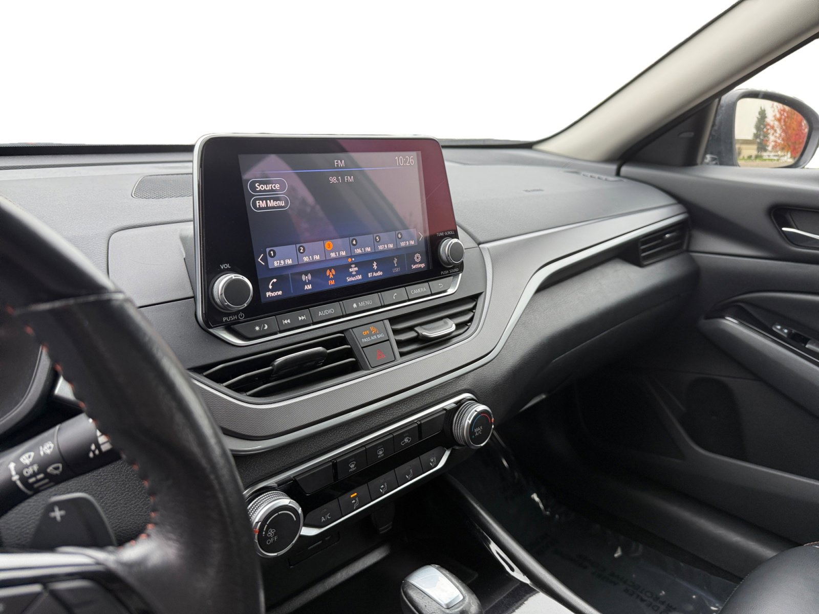 Used 2024 Nissan Altima 2.5 SR image 12