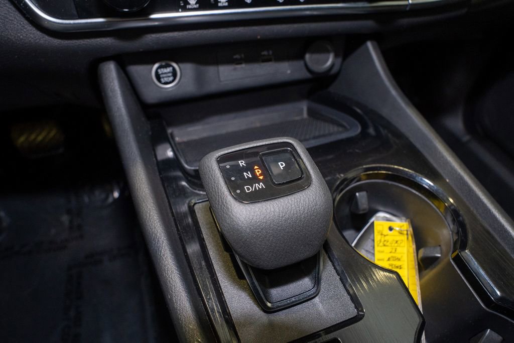 Used 2023 Nissan Rogue SV image 15