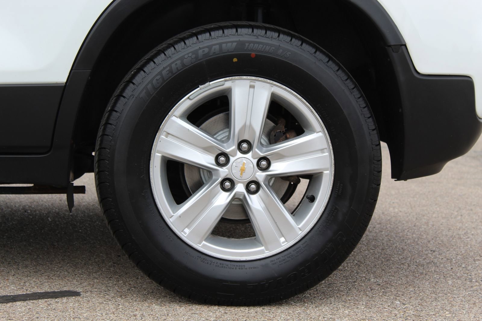 Used 2017 Chevrolet Trax LS AWD/4WD image 26