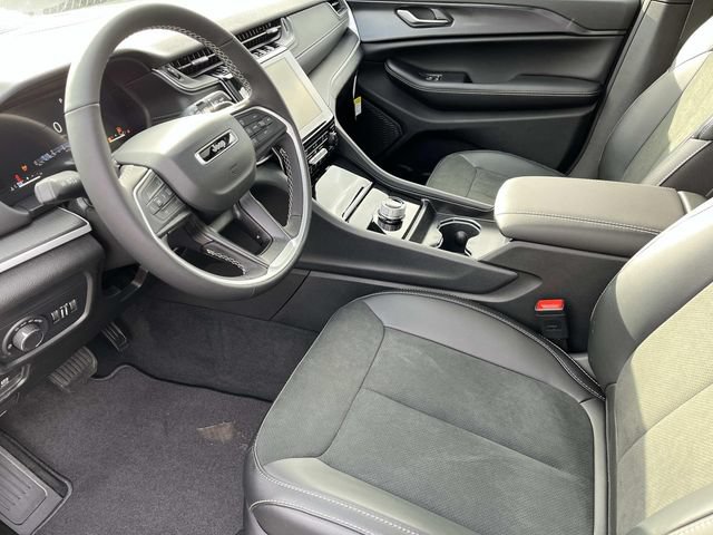 New 2025 Jeep Grand Cherokee 4WD image 21