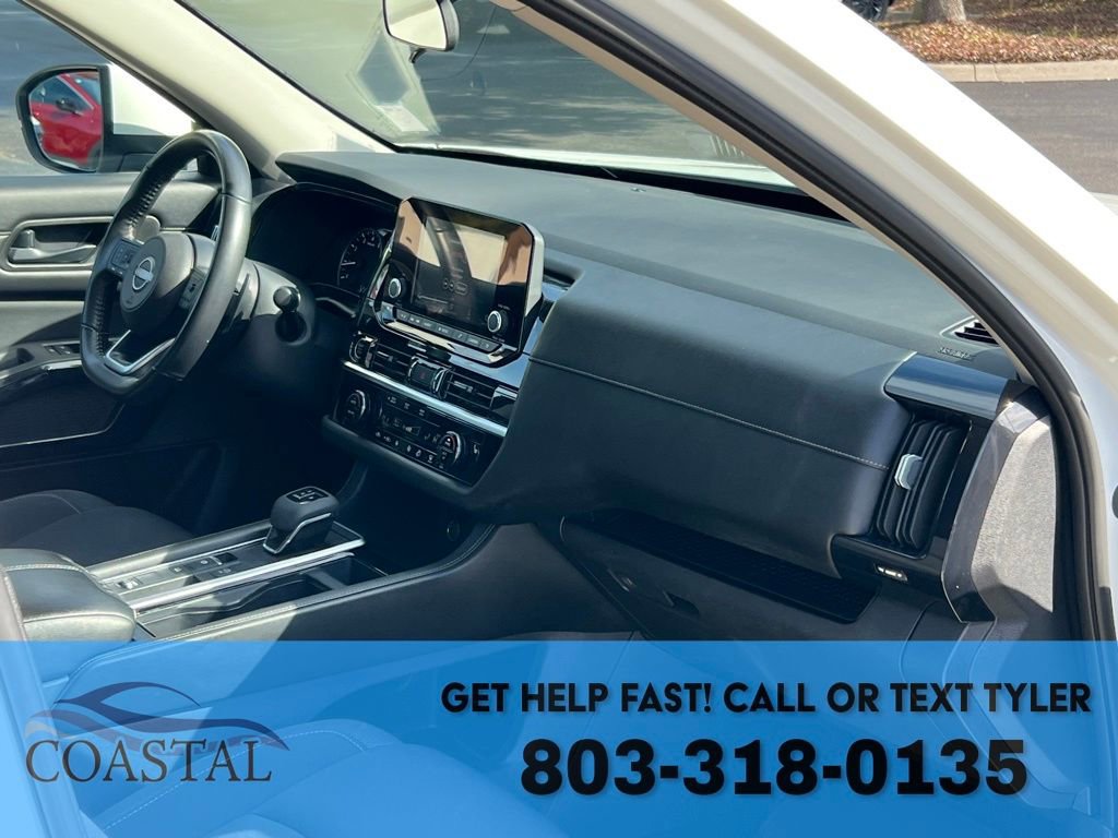 Used 2024 Nissan Pathfinder SV image 27