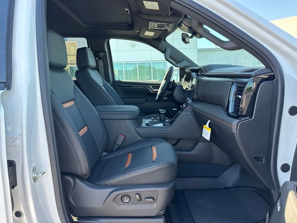 New 2026 GMC Sierra 1500 AT4 w/ AT4 Premium Package AWD/4WD image 18