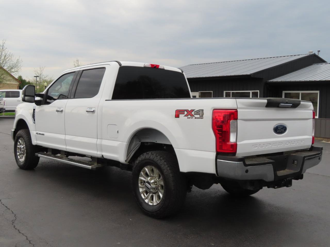 Used 2018 Ford F250 XLT w/ XLT Premium Package image 4