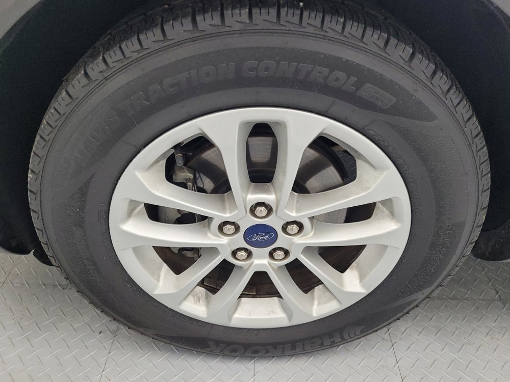 Used 2020 Ford Escape SE image 31