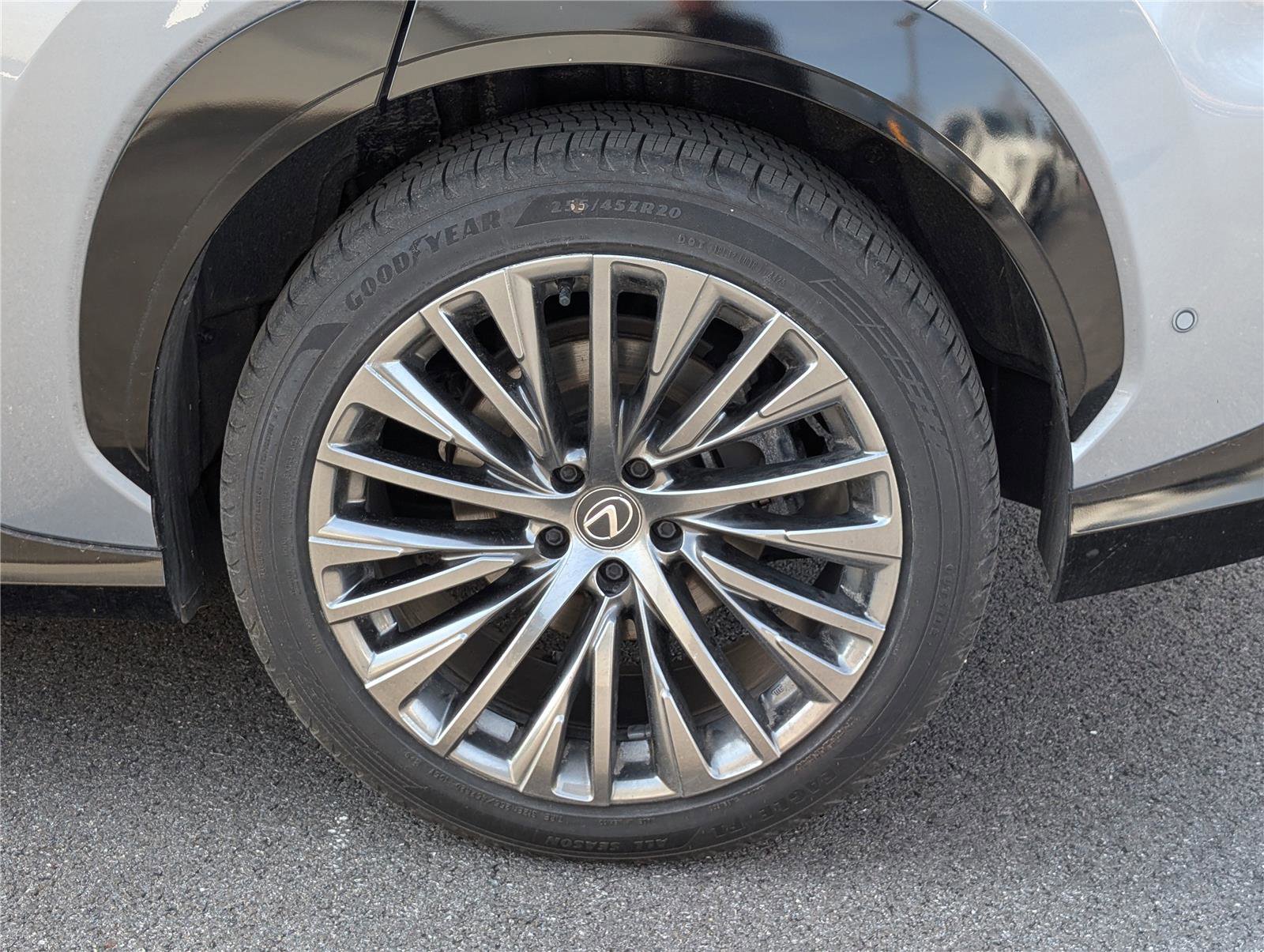 Used 2023 Lexus RZ 450e Premium w/ Accessory Package (Z1) image 9