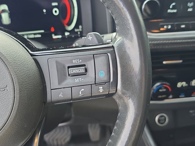 Certified 2022 Nissan Rogue Platinum w/ Head-Up Display Package image 33