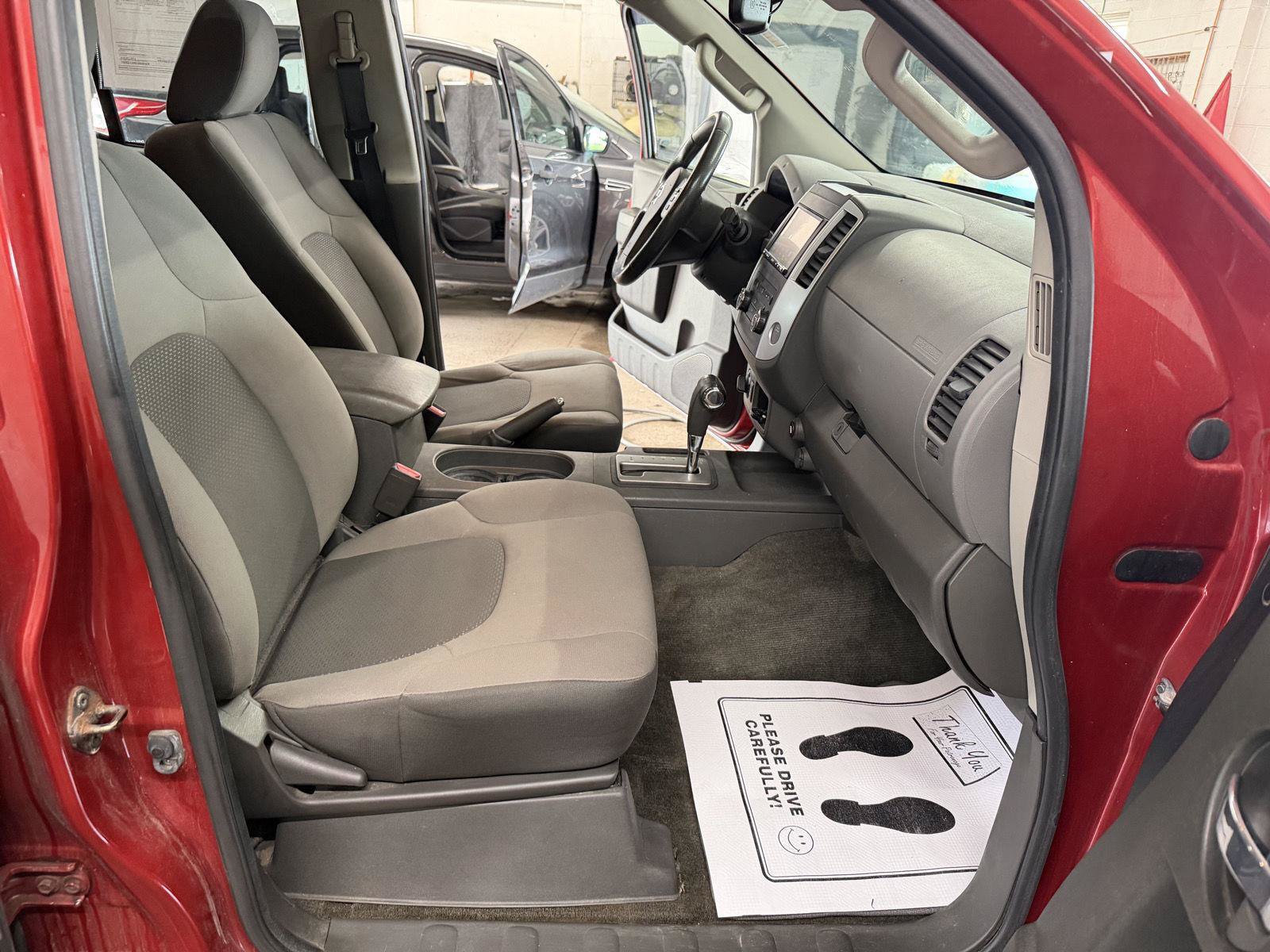 Used 2015 Nissan Xterra X AWD/4WD image 29