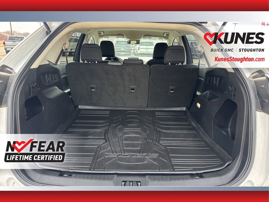 Used 2023 Ford Edge SE w/ Cargo Accessory Package image 15