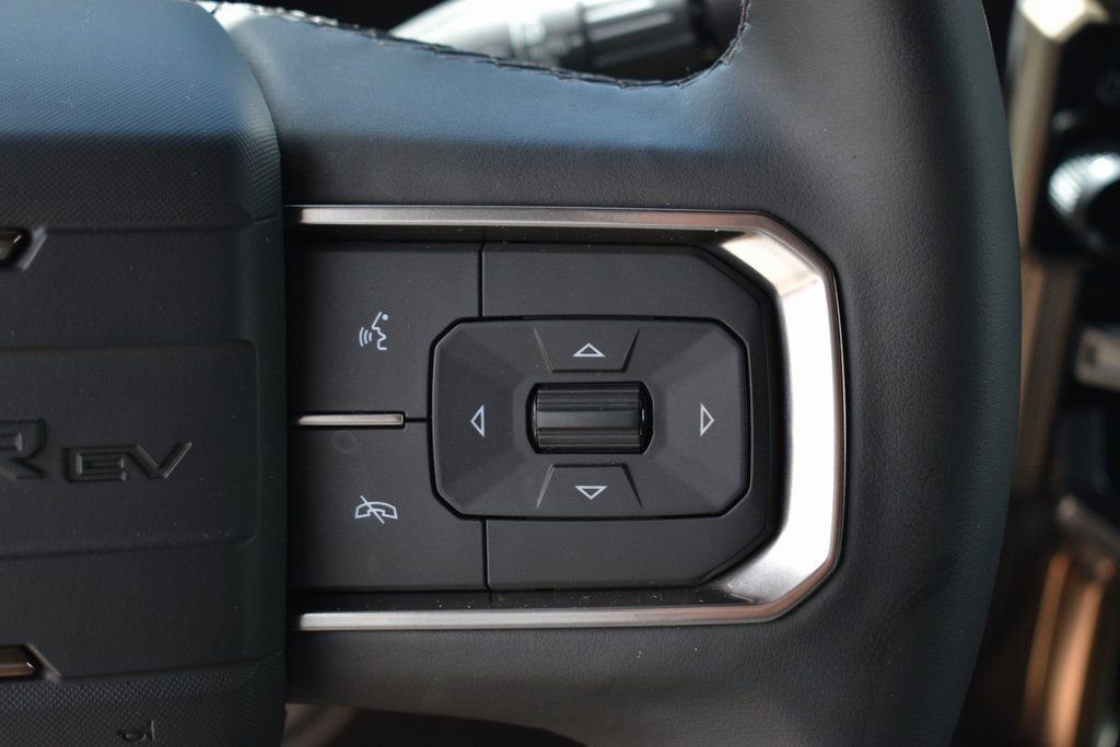 New 2025 GMC Hummer EV 2X w/ LPO, Illumination Package image 19