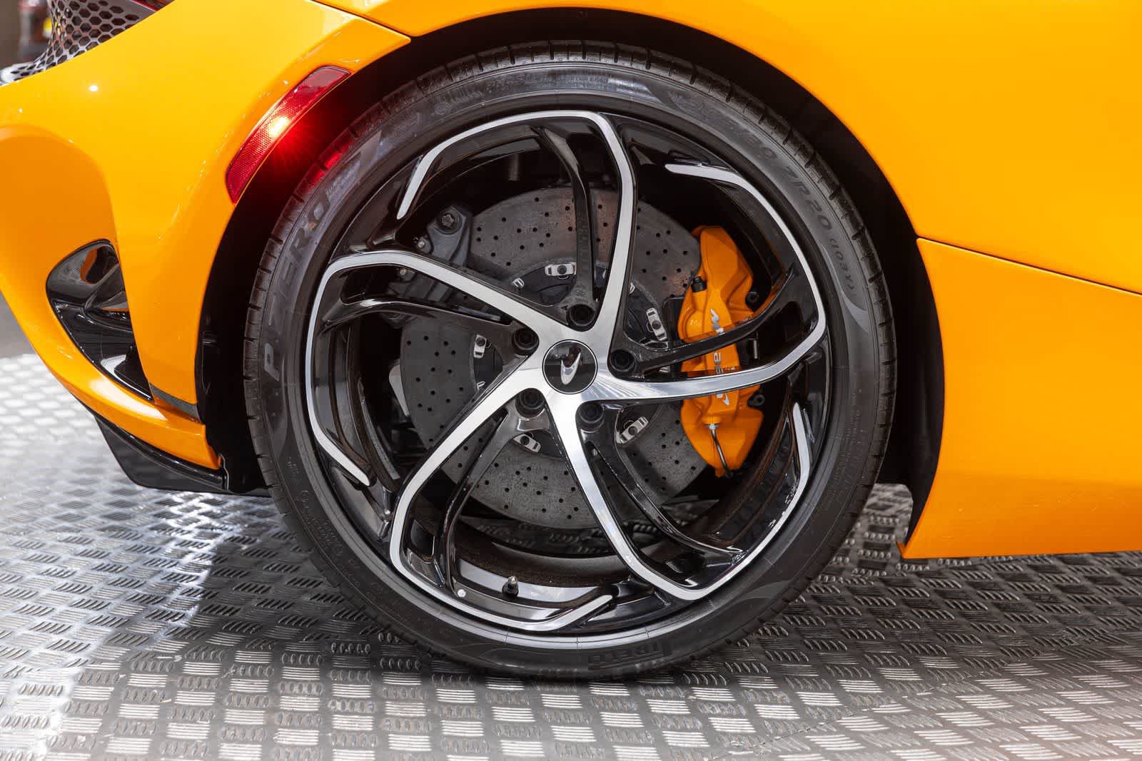 New 2027 McLaren 750S Spider RWD image 43