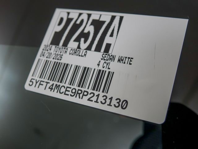 Used 2024 Toyota Corolla XSE FWD image 30