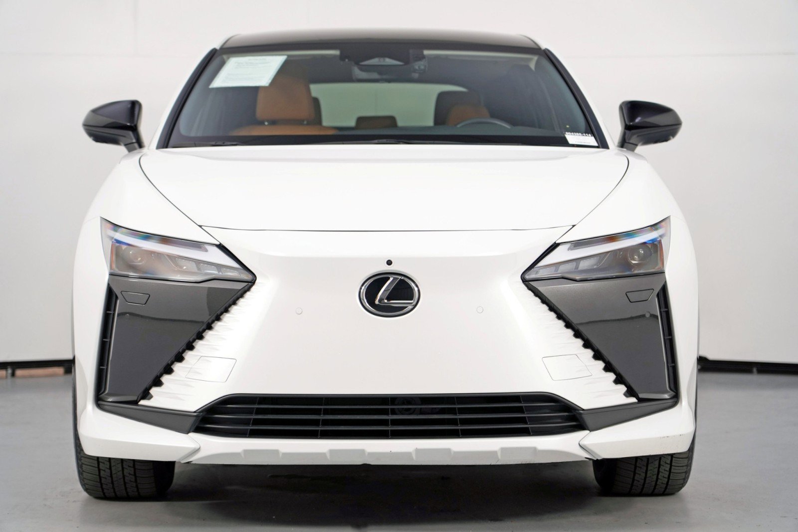 Used 2023 Lexus RZ 450e Premium w/ Accessory Package (2T) image 6