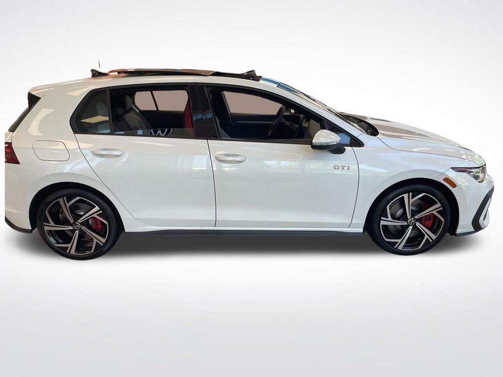 New 2025 Volkswagen GTI SE image 2