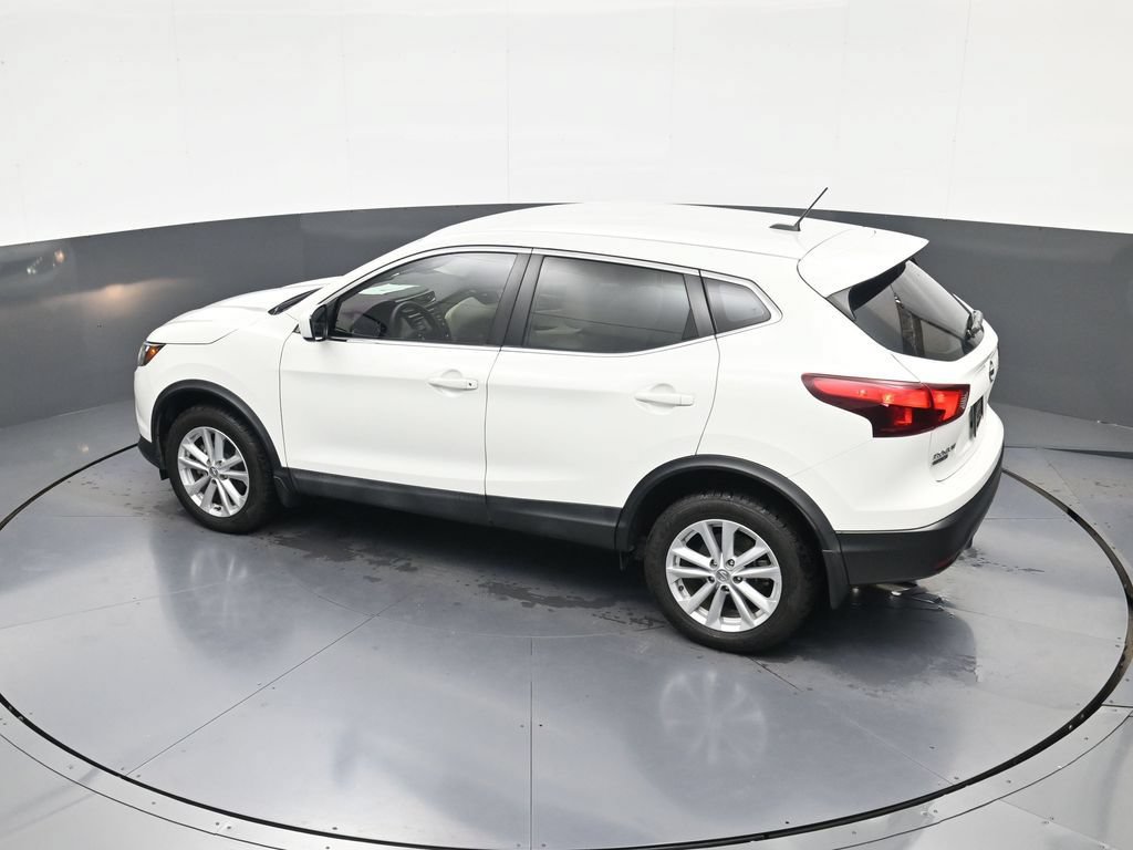 Used 2017 Nissan Rogue Sport S w/ S Appearance Package FWD image 30
