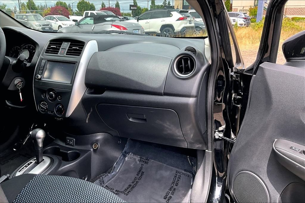 Used 2019 Nissan Versa Note SV FWD image 18