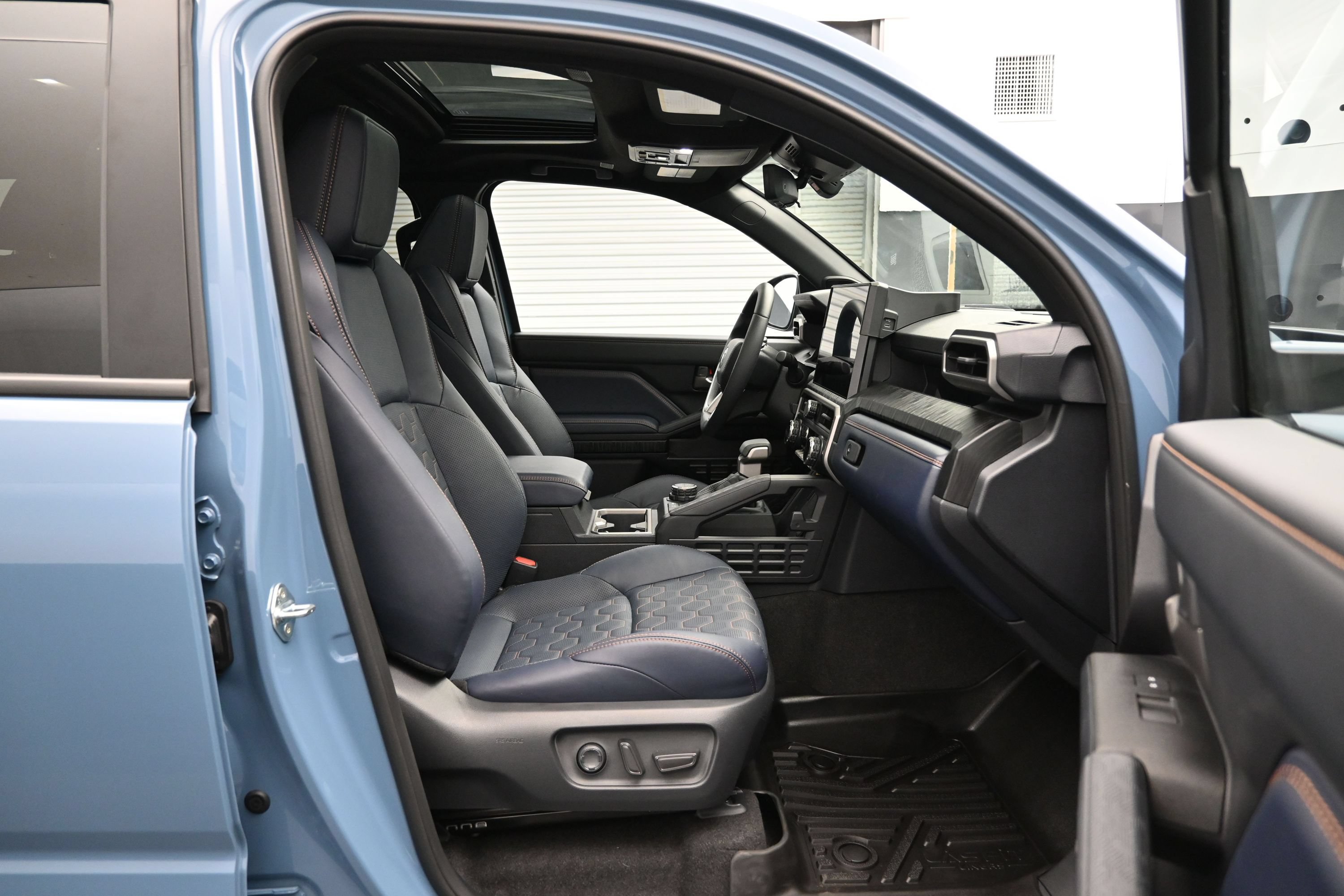 Used 2026 Toyota 4Runner Platinum AWD/4WD image 13