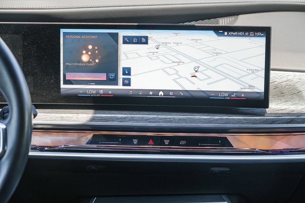 Used 2023 BMW i7 xDrive60 AWD/4WD image 13