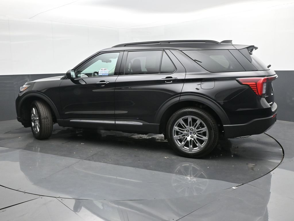 New 2025 Ford Explorer Active w/ Active Comfort Package image 3