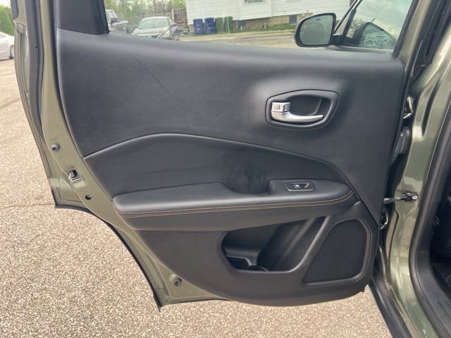 Used 2018 Jeep Compass Limited w/ Navigation Group AWD/4WD image 22