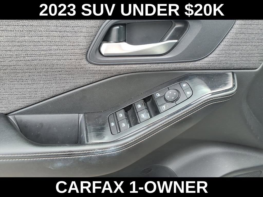 Used 2023 Nissan Rogue SV FWD image 12