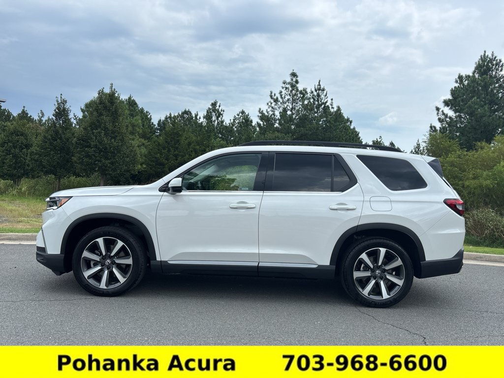 Used 2024 Honda Pilot Touring image 4