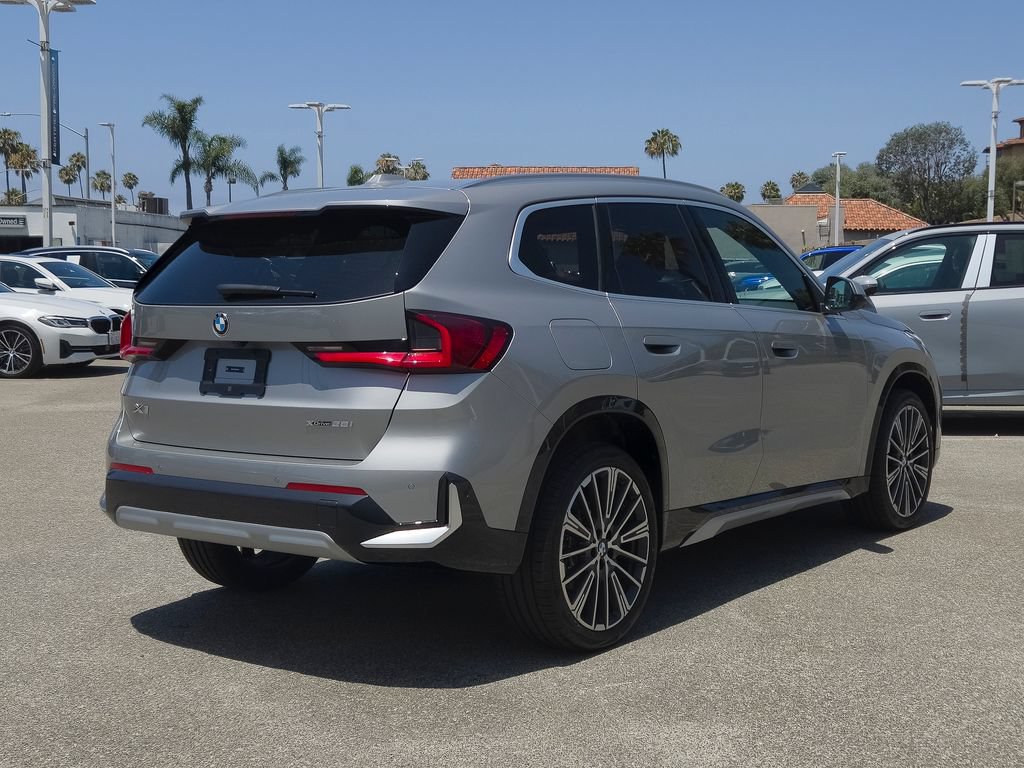 New 2026 BMW X1 xDrive28i w/ Technology Package AWD/4WD image 18