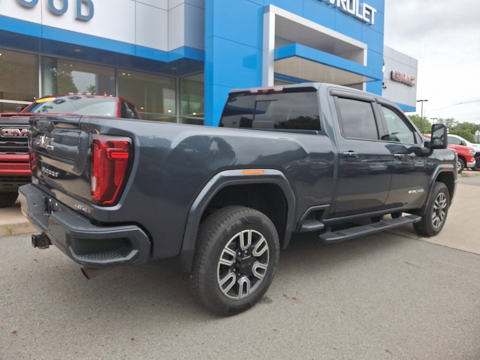 Used 2020 GMC Sierra 2500 AT4 w/ AT4 Premium Package image 6