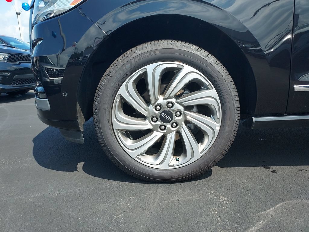 Used 2024 Lincoln Navigator Reserve AWD/4WD image 10