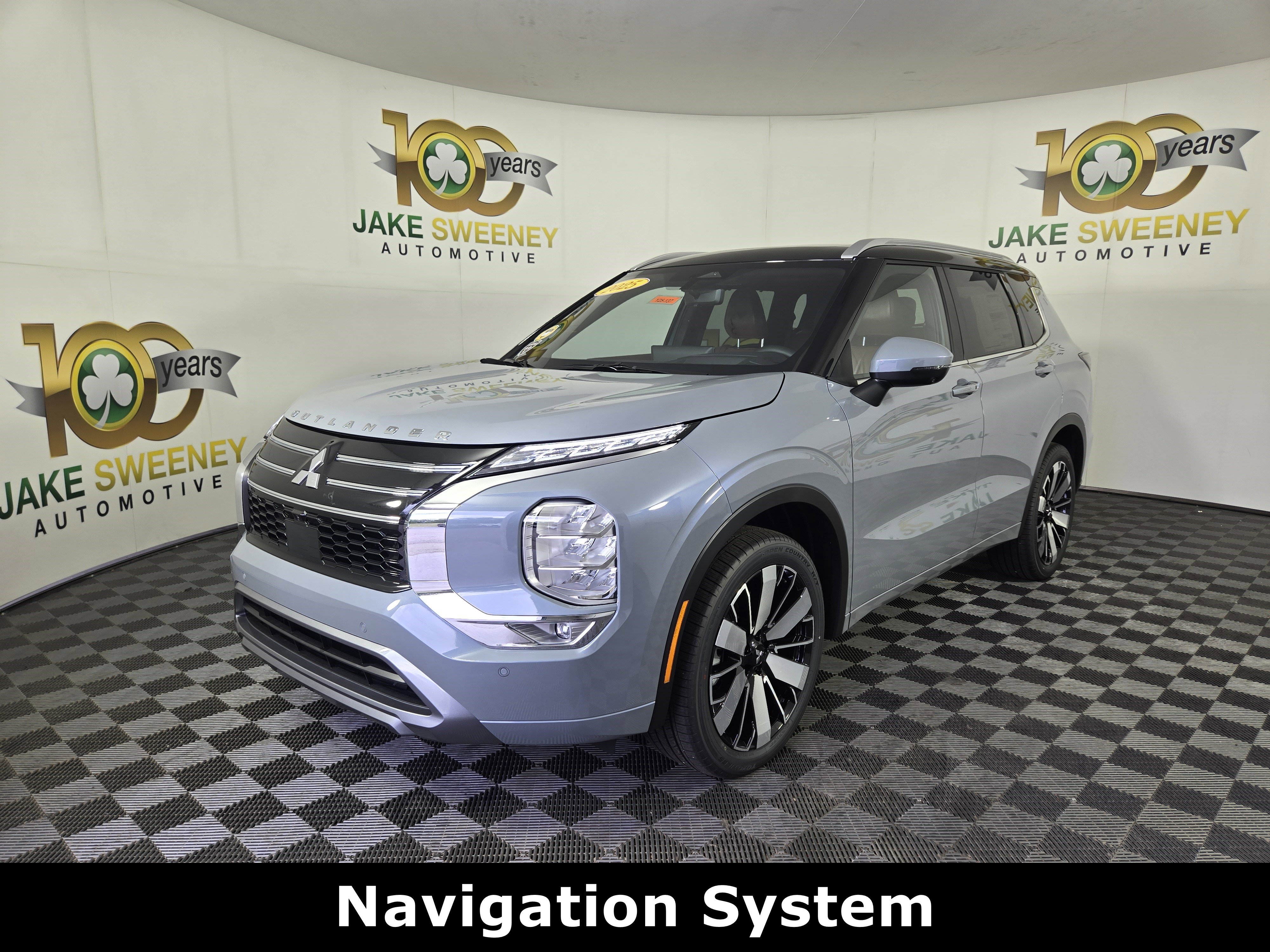 New 2025 Mitsubishi Outlander SEL image 3