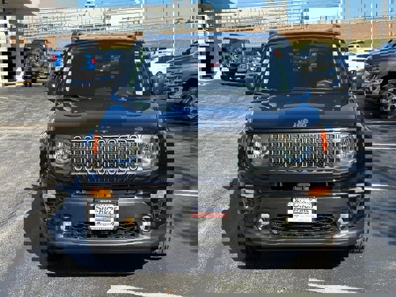 Used 2022 Jeep Renegade Latitude image 9