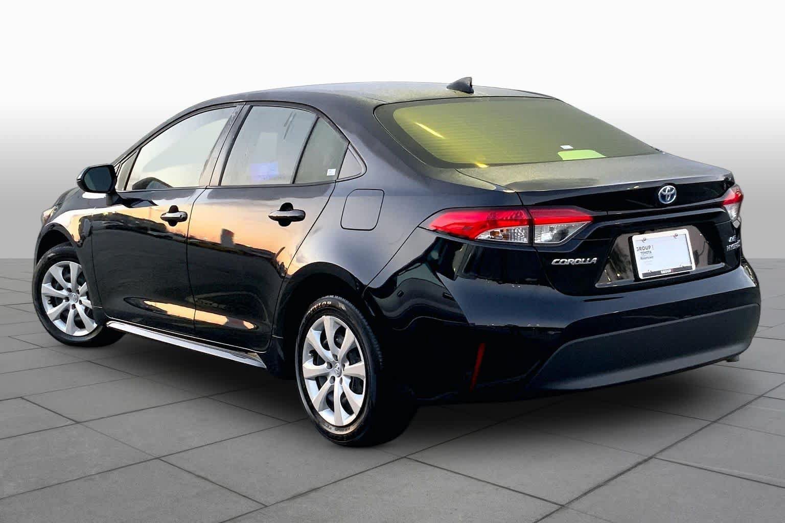 Used 2024 Toyota Corolla LE FWD image 11