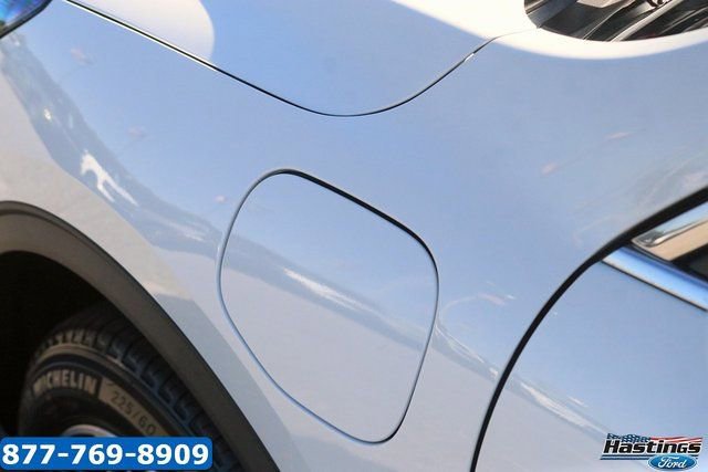 New 2025 Ford Escape SE w/ PHEV Premium Package FWD image 9