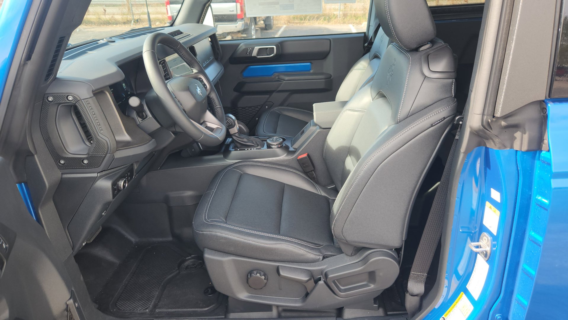 New 2025 Ford Bronco Badlands image 21