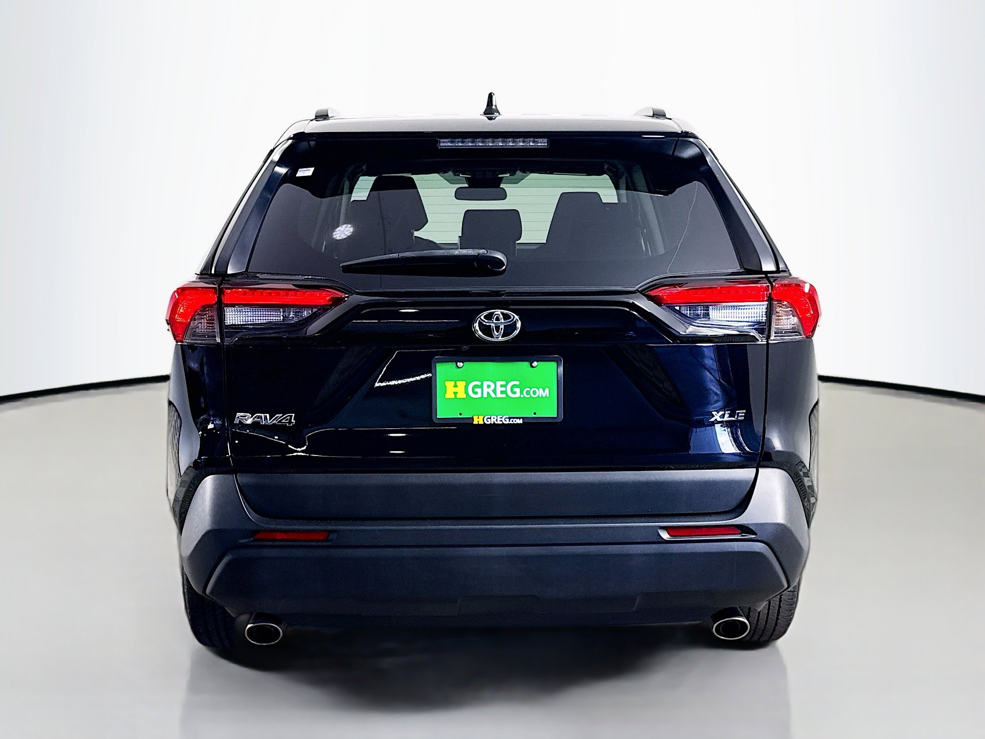 Used 2023 Toyota RAV4 XLE w/ Convenience Package image 8