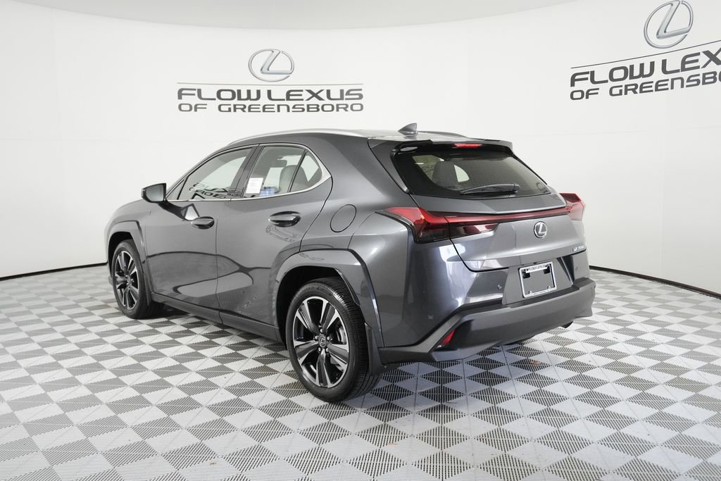 New 2025 Lexus UX 300h FWD image 5