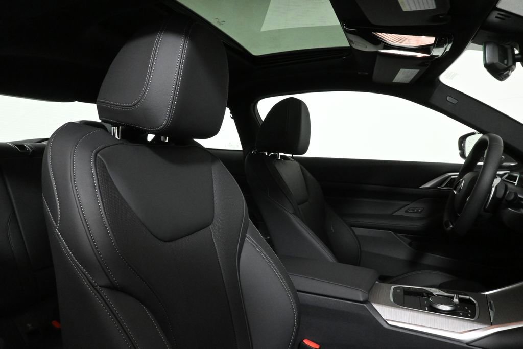 Used 2026 BMW 430i xDrive Coupe w/ Premium Package image 36